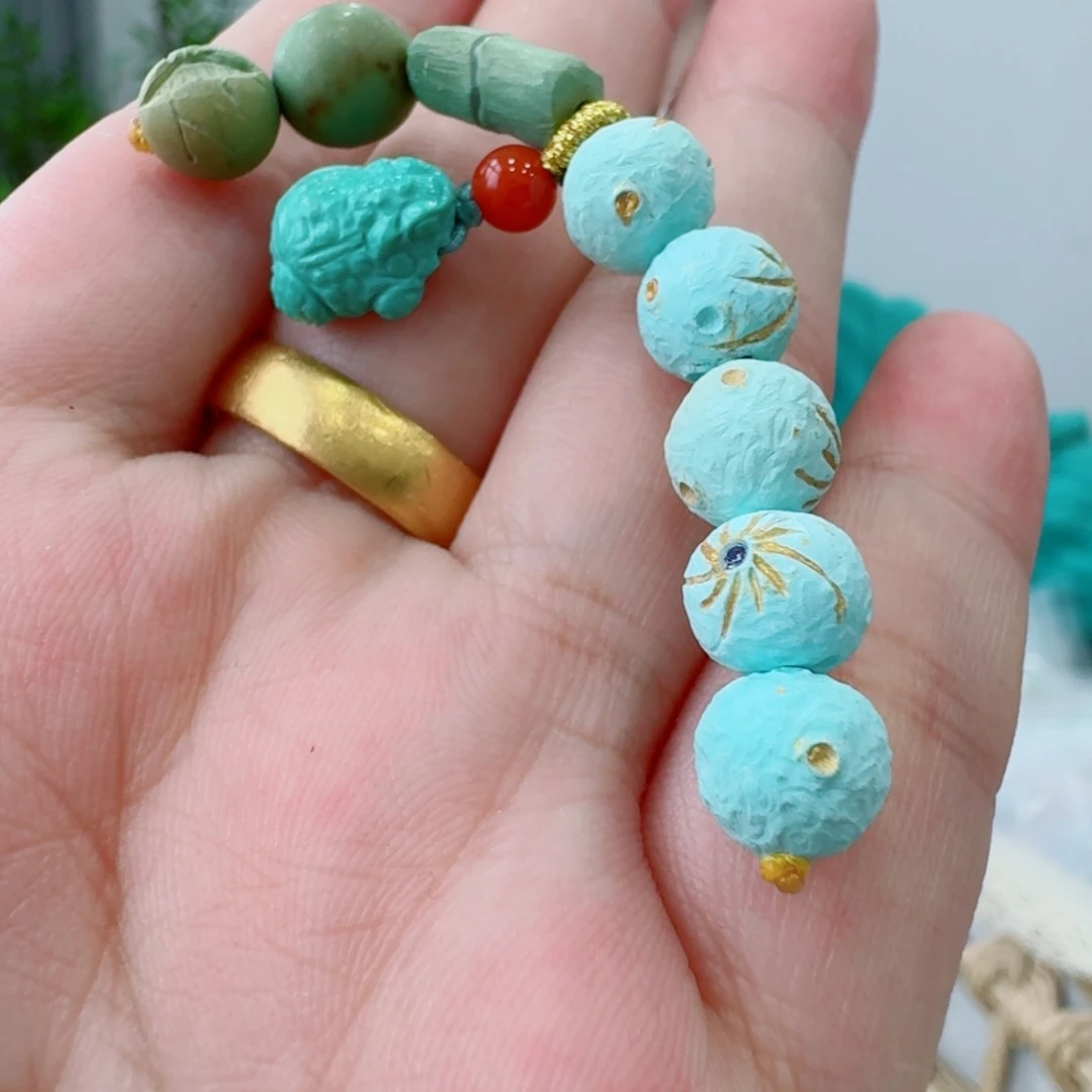 未镶嵌绿松石珠宝奇石