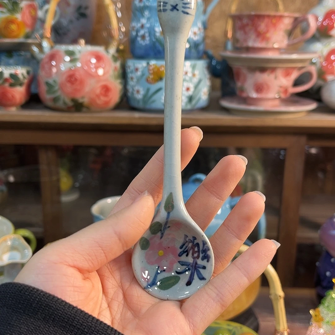 陶泥在恍恍惚惚哈哈哈哈