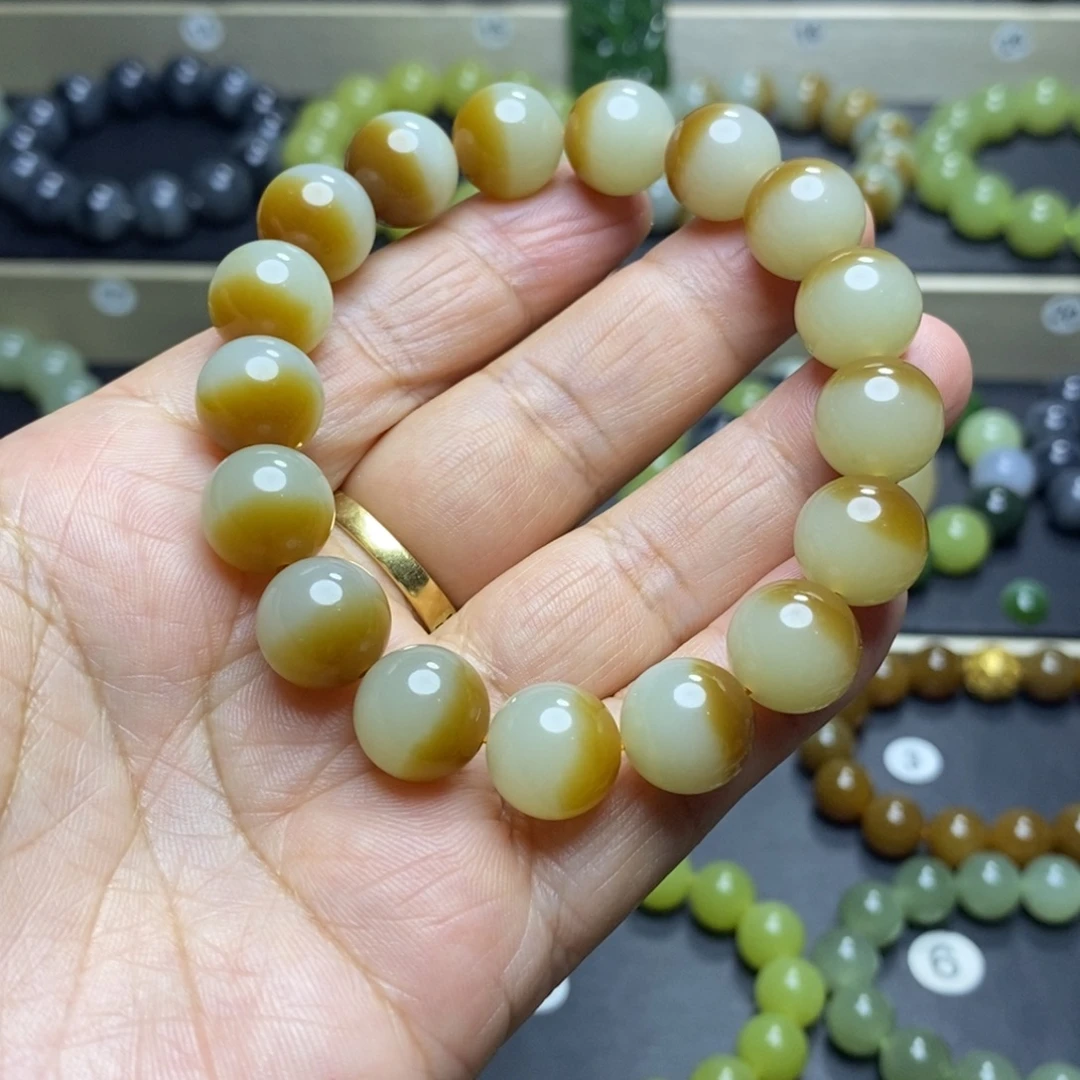 和田玉未镶嵌手串