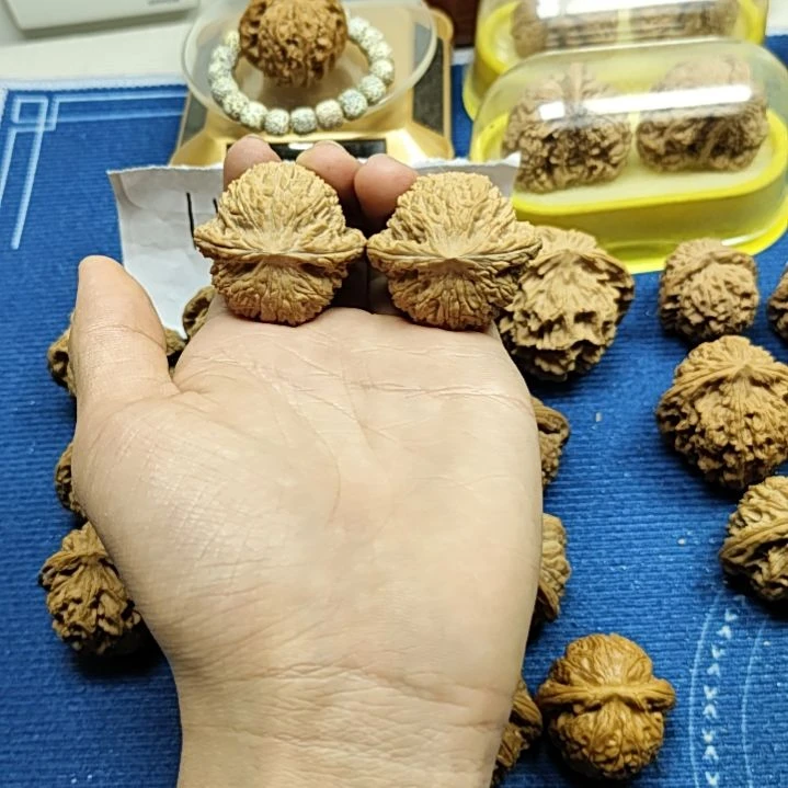 文玩核桃吊坠享*~绣球40