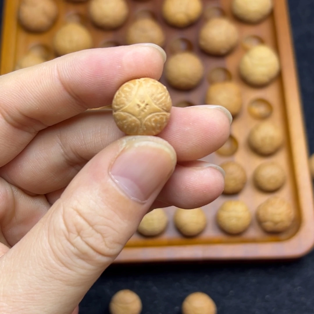 丌***丶凤眼菩提手串15.3麒麟眼