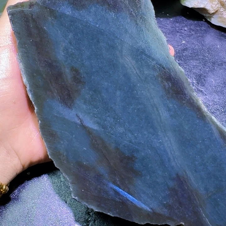 未镶嵌和田玉（糖玉）珠宝半成品