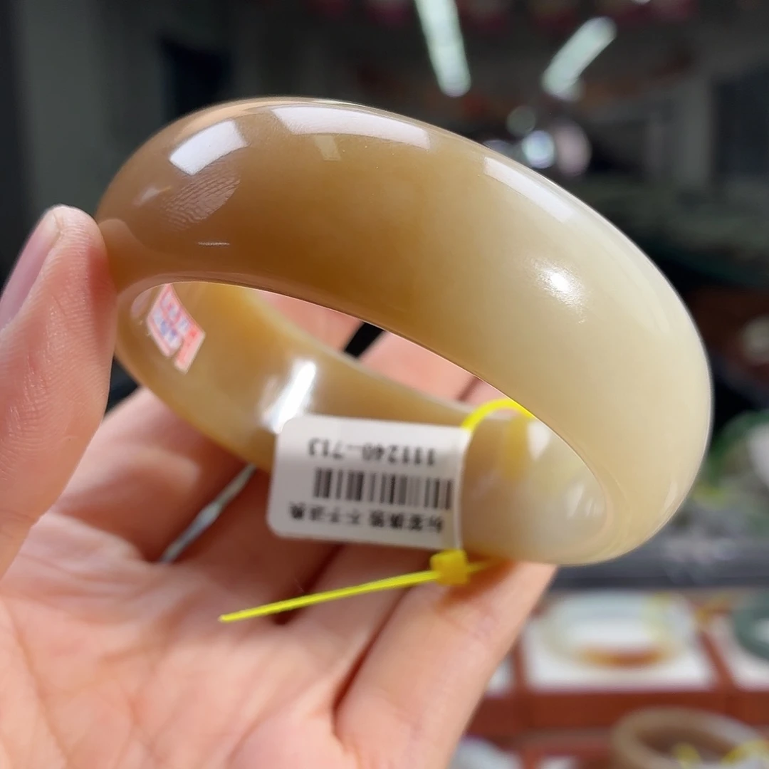 和田玉手镯未镶嵌52 53