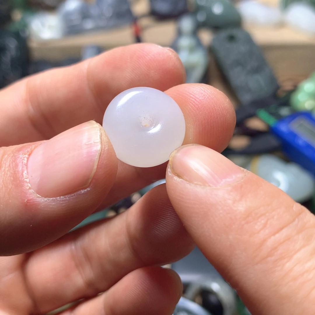 和田玉颈饰未镶嵌玩*