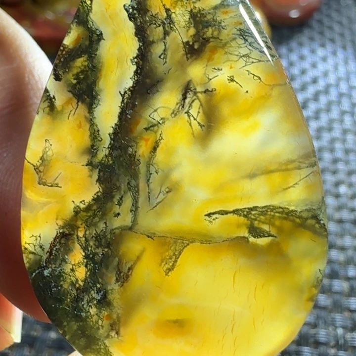 手***师玛瑙/玉髓未镶嵌颈饰