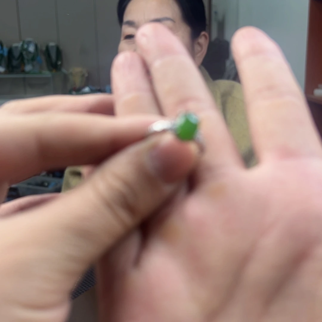 和田玉（碧玉）戒指合金