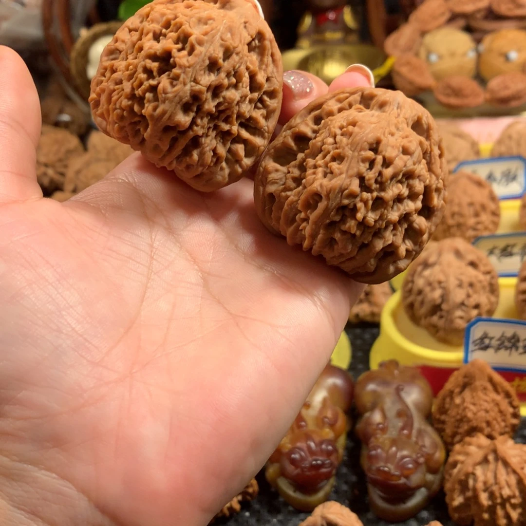 把件文玩核桃南疆石