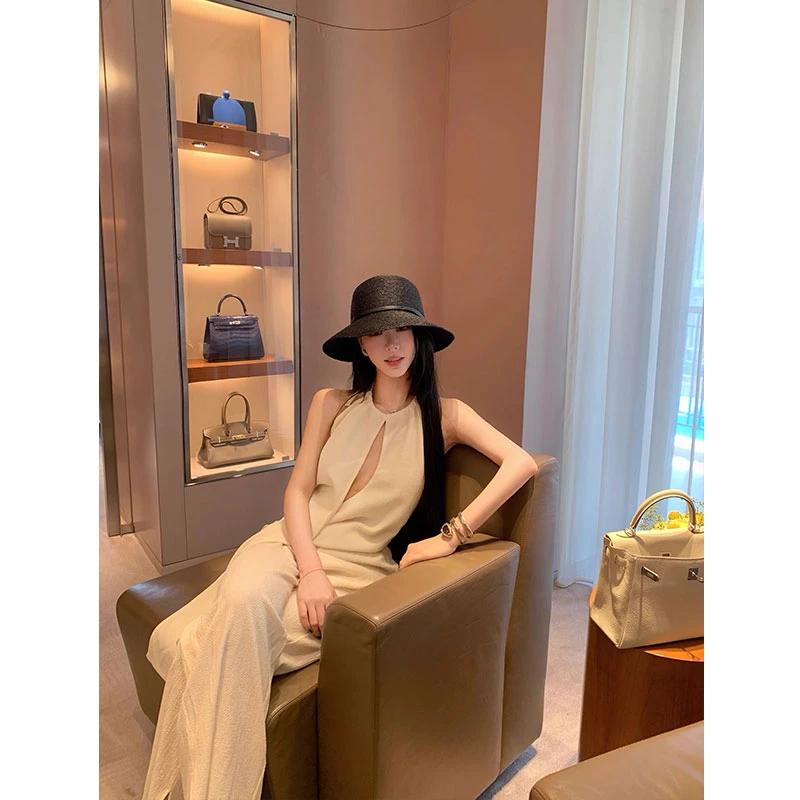 2025年夏季新品高级感法式纯欲风性感辣妹上衣显瘦长裤名媛两件套