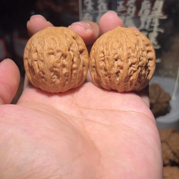 文玩核桃吊坠37原桩铁锤微黄点