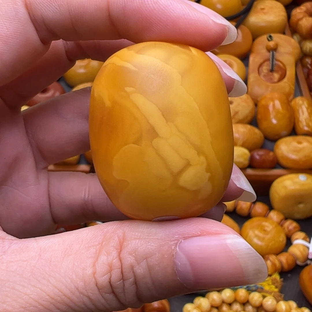 琥珀未镶嵌珠宝奇石31