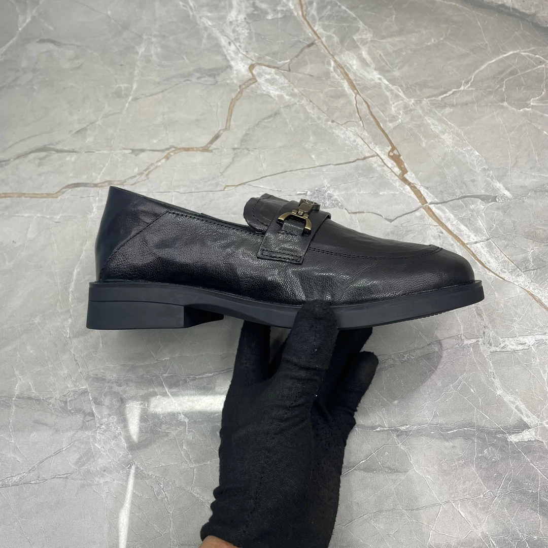 单鞋女 (羊皮)d22（孤品）f区38码