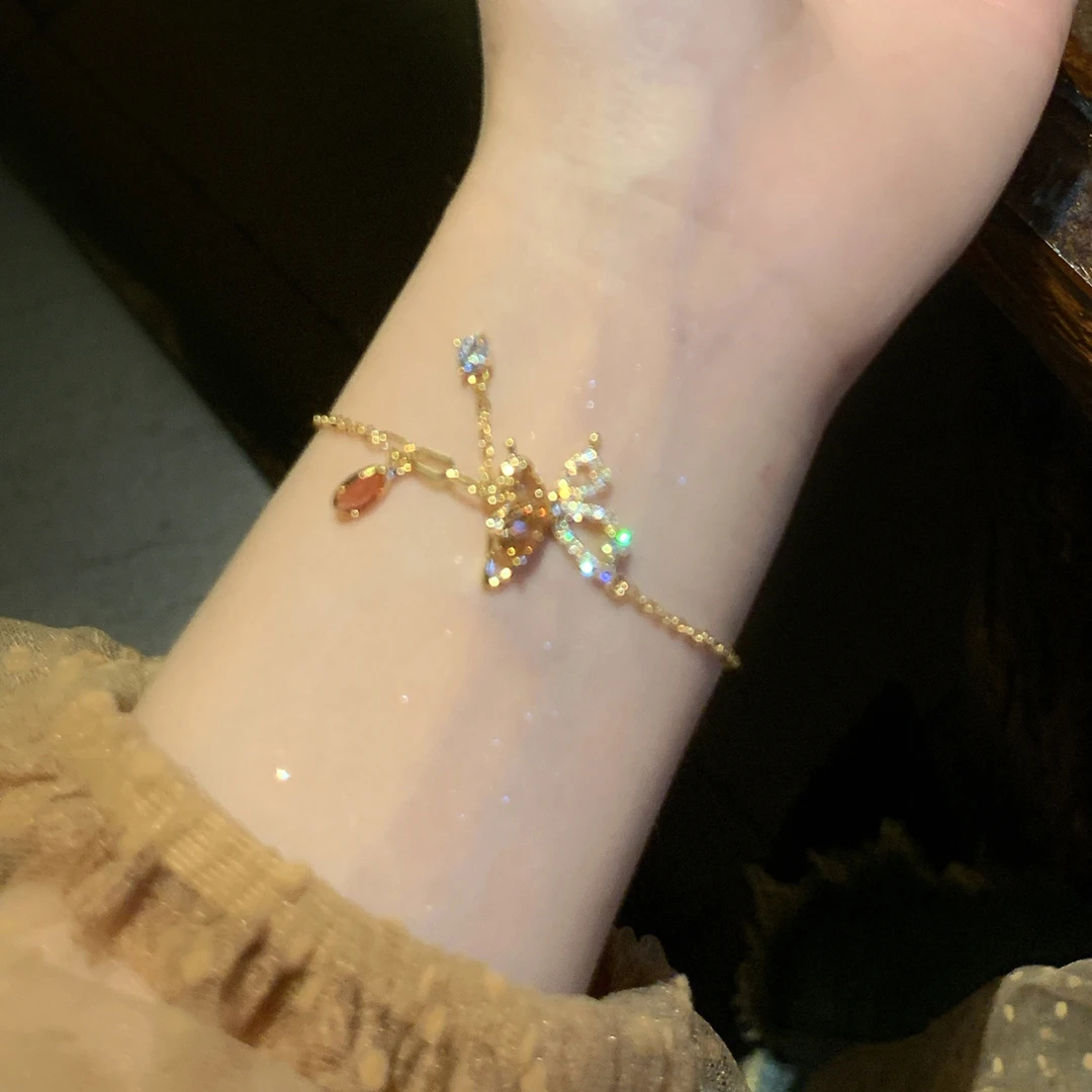 铜合金合成锆石手链 轻奢小众甜美仙气蝴蝶手链名媛千金风手串