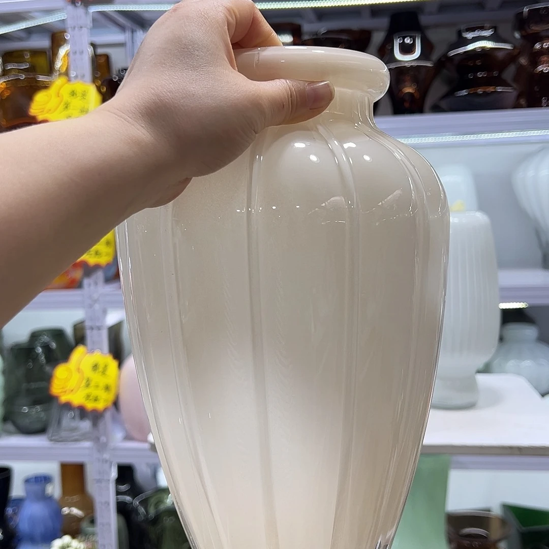 花瓶奶白色花瓶0699890