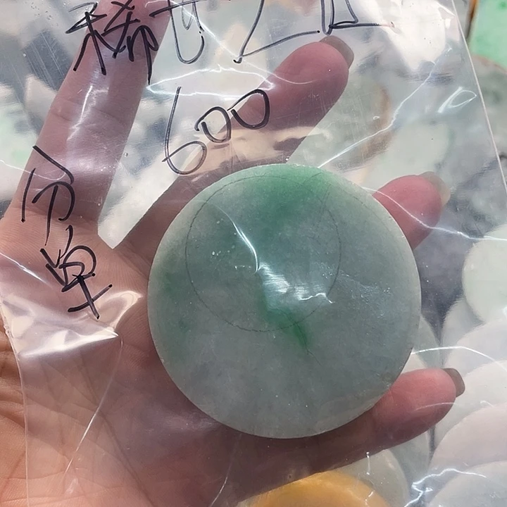 裸石翡翠稀**红100000000000