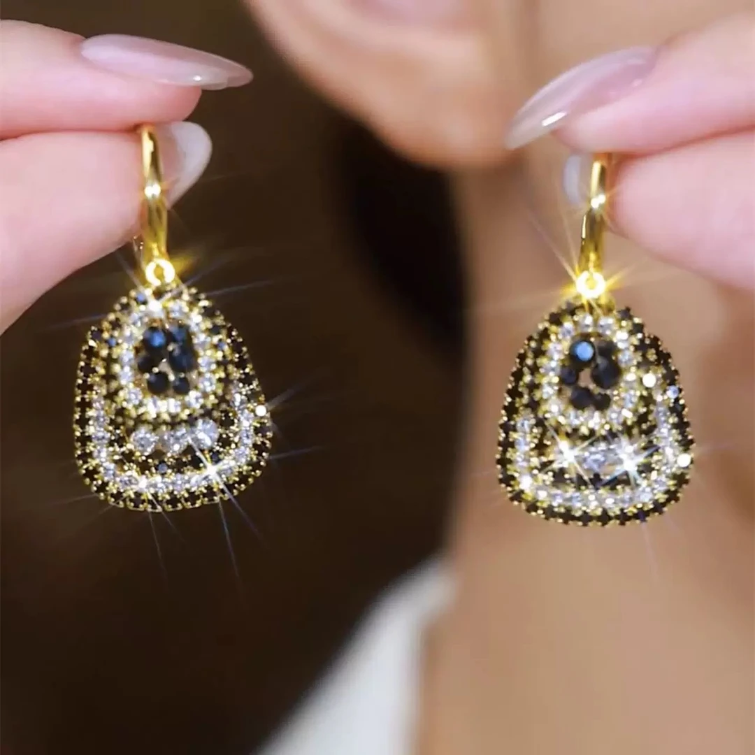 铜合金合成锆石耳饰 时尚潮流满锆黑白条纹双层千鸟格耳扣097