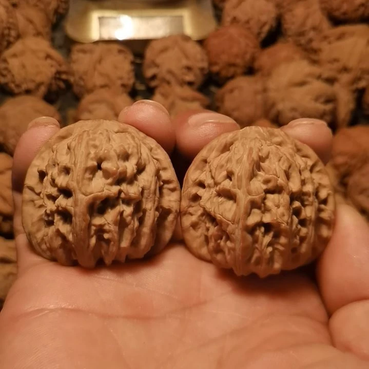 利***泰吊坠文玩核桃白狮子头
