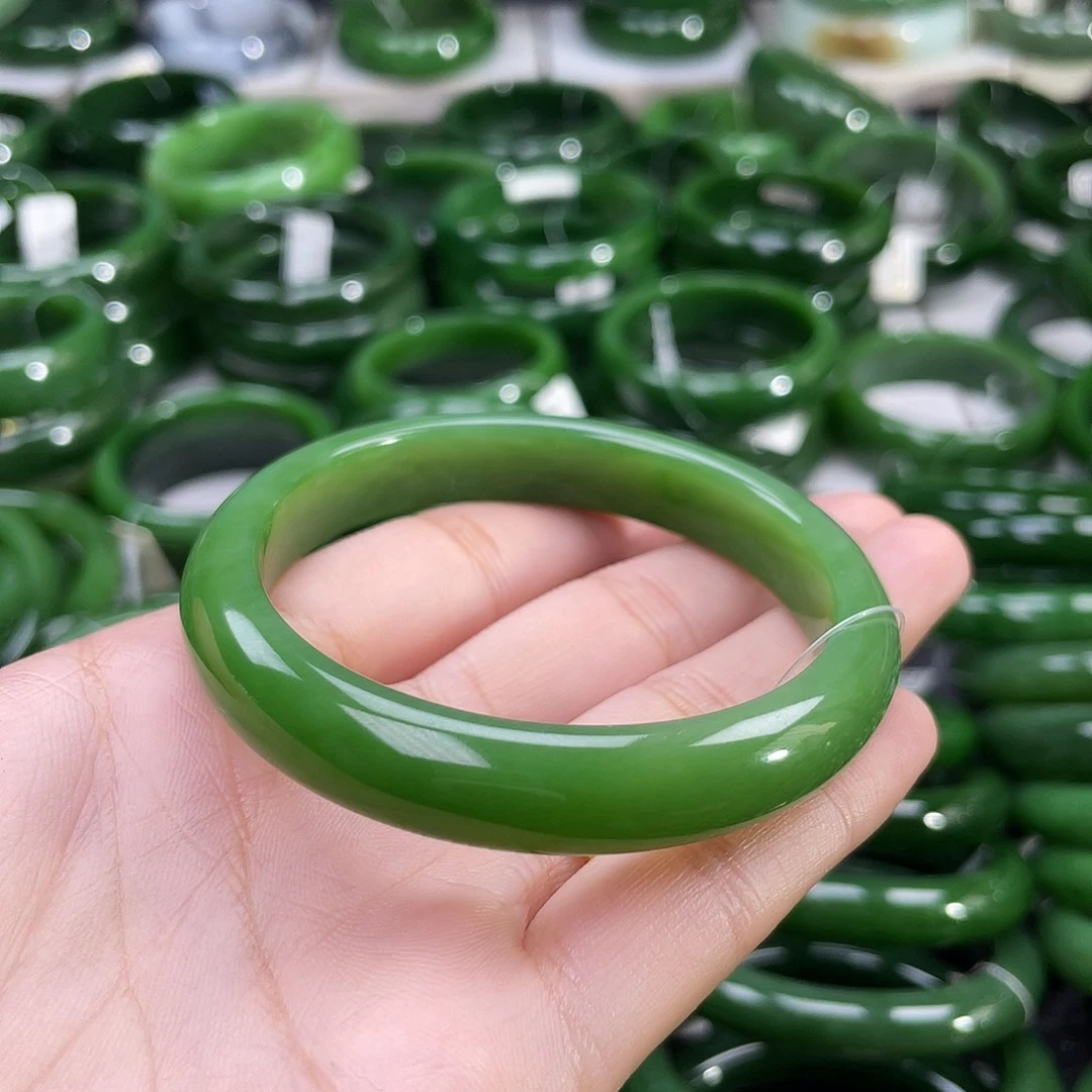 未镶嵌手镯和田玉（碧玉）