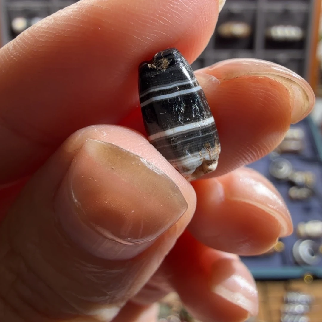 石英质玉缠丝未镶嵌