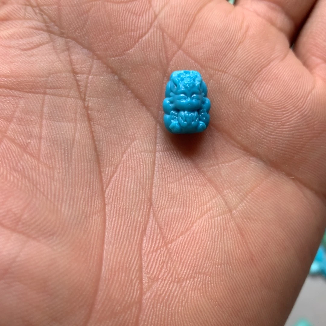 绿松石未镶嵌颈饰