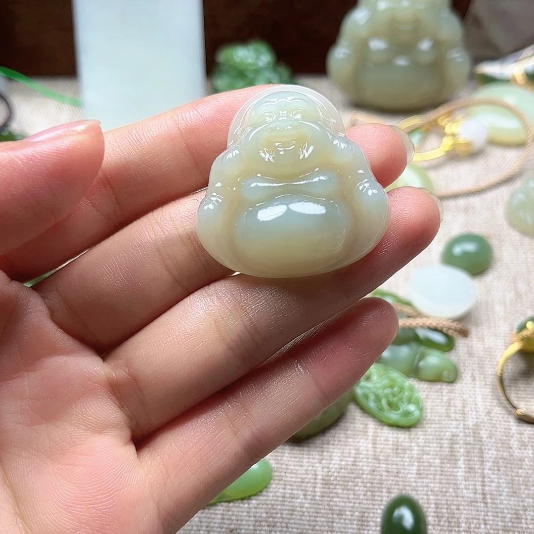 颈饰未镶嵌和田玉