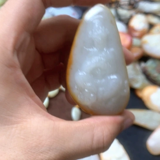 未镶嵌和田玉把件