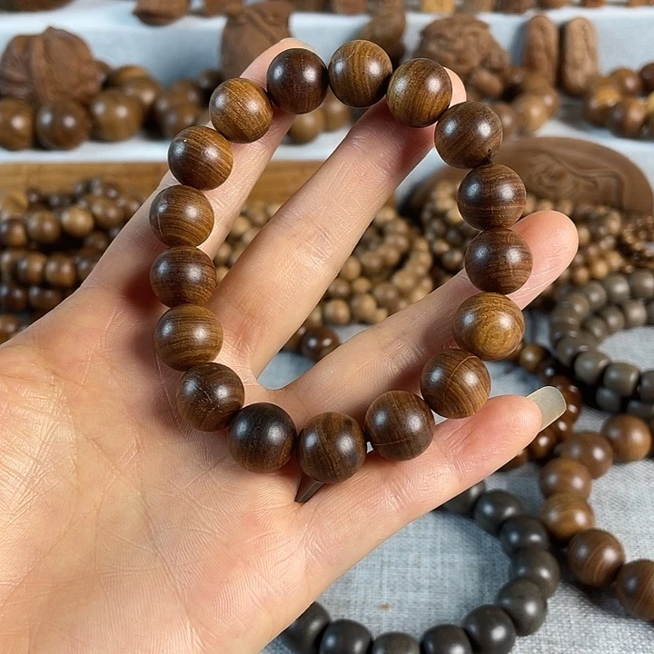 木老山檀单圈1.2手串有瑕疵