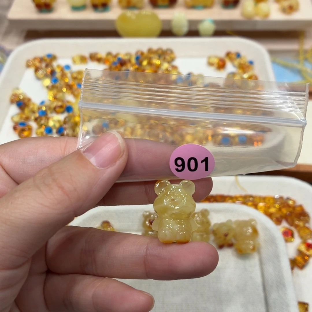 琥珀未镶嵌珠宝奇石