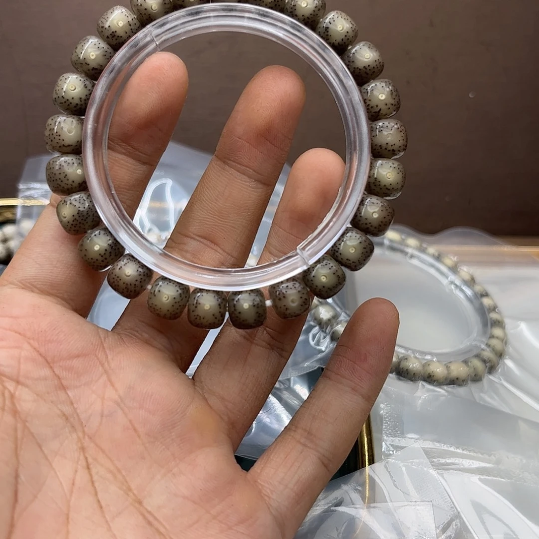 吊坠星月菩提t18。