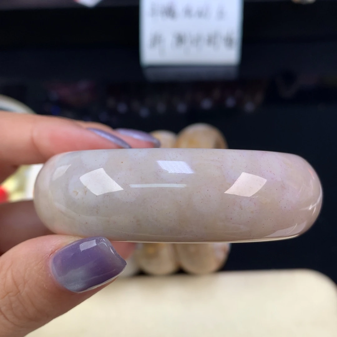 硅化珊瑚（珊瑚玉）未镶嵌颈饰精美手镯五折55.5口（49号）