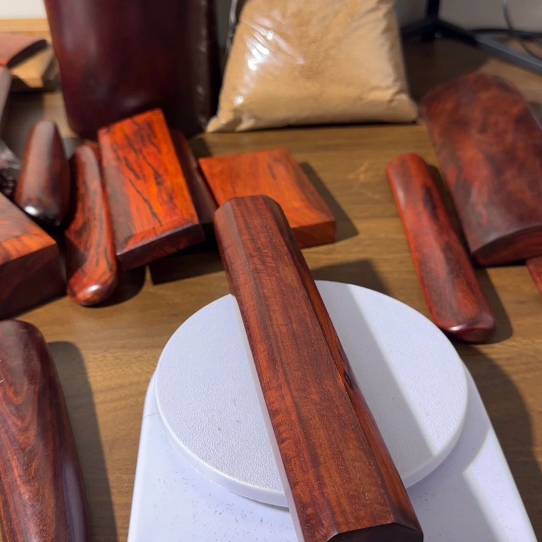 嗯***嗯木印度小叶紫檀手把件