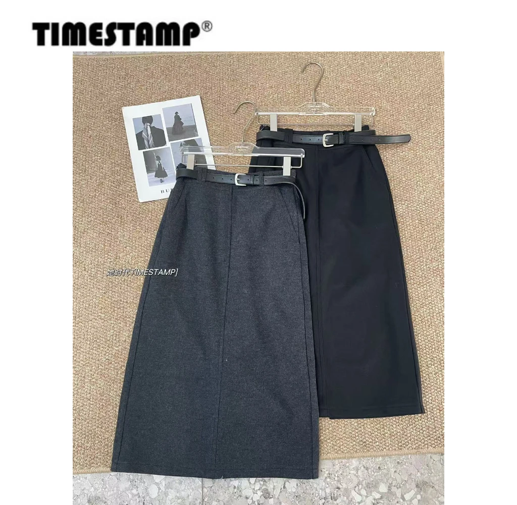 【TIMESTAMP】2025/6806335新款时尚设计感下摆开叉半身裙