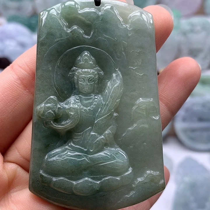 翡翠未镶嵌颈饰虚空藏福利