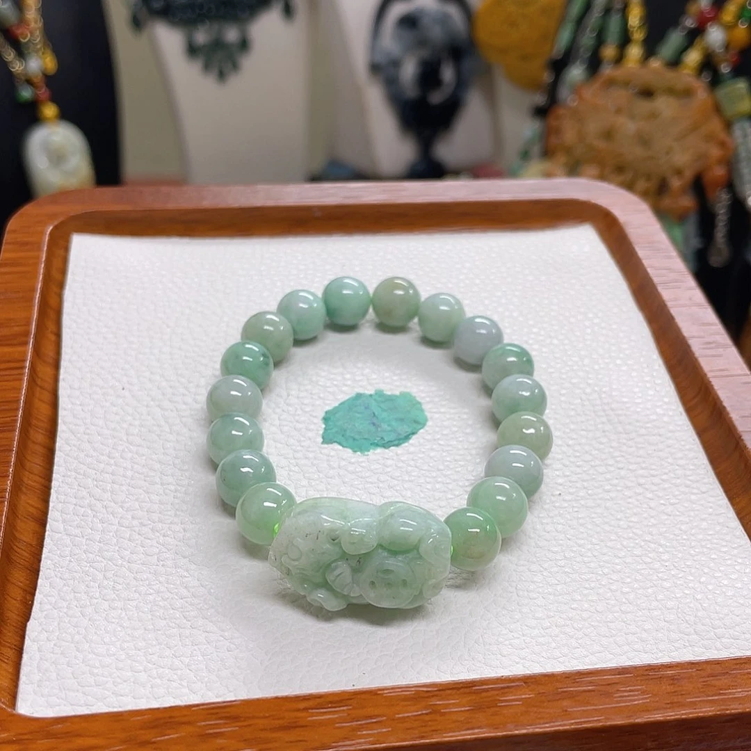 翡翠未镶嵌颈饰手串