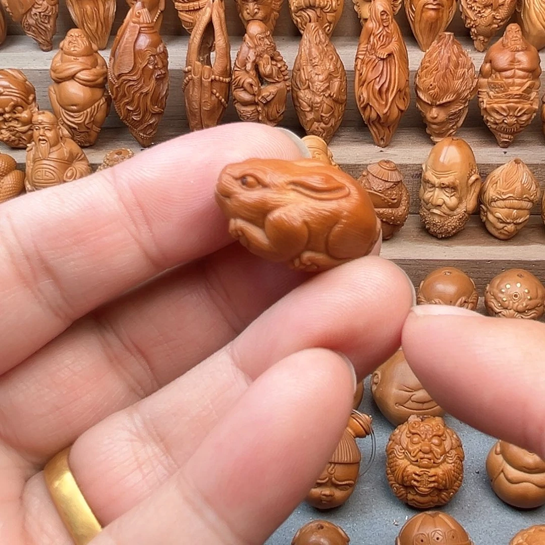 橄榄核吊坠17兔子福利