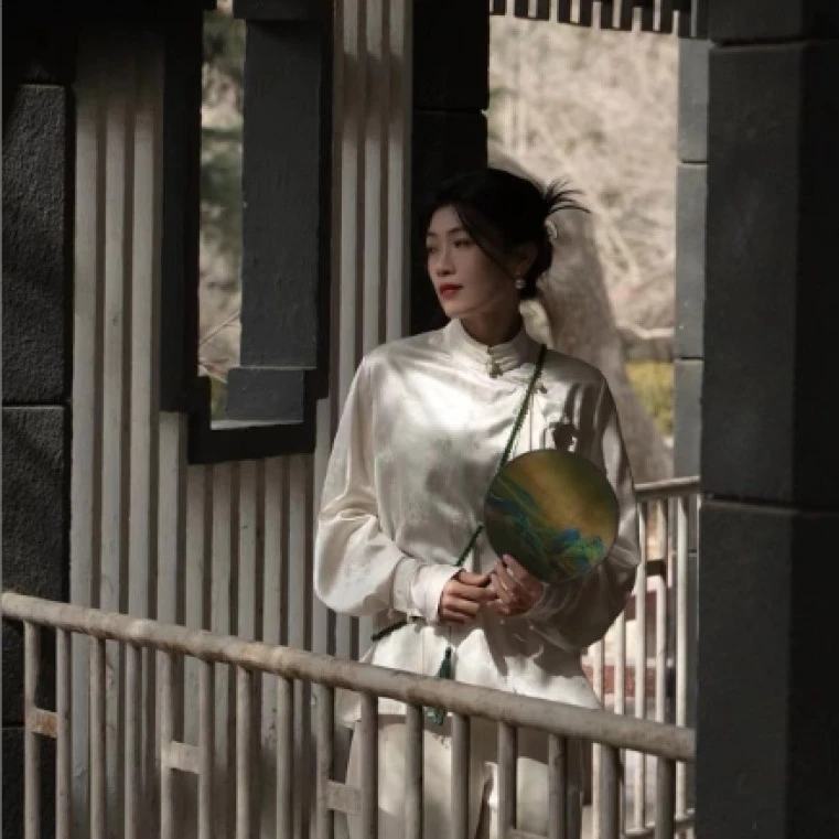 新中式典雅提花衬衫