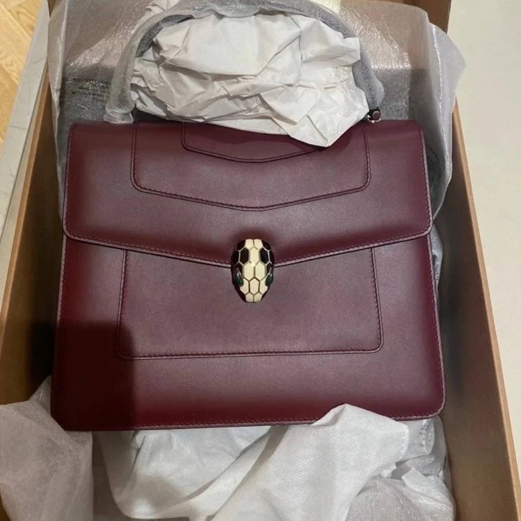 95新 BVLGARI/宝格丽  包展专属 宝格丽酒红色蛇头