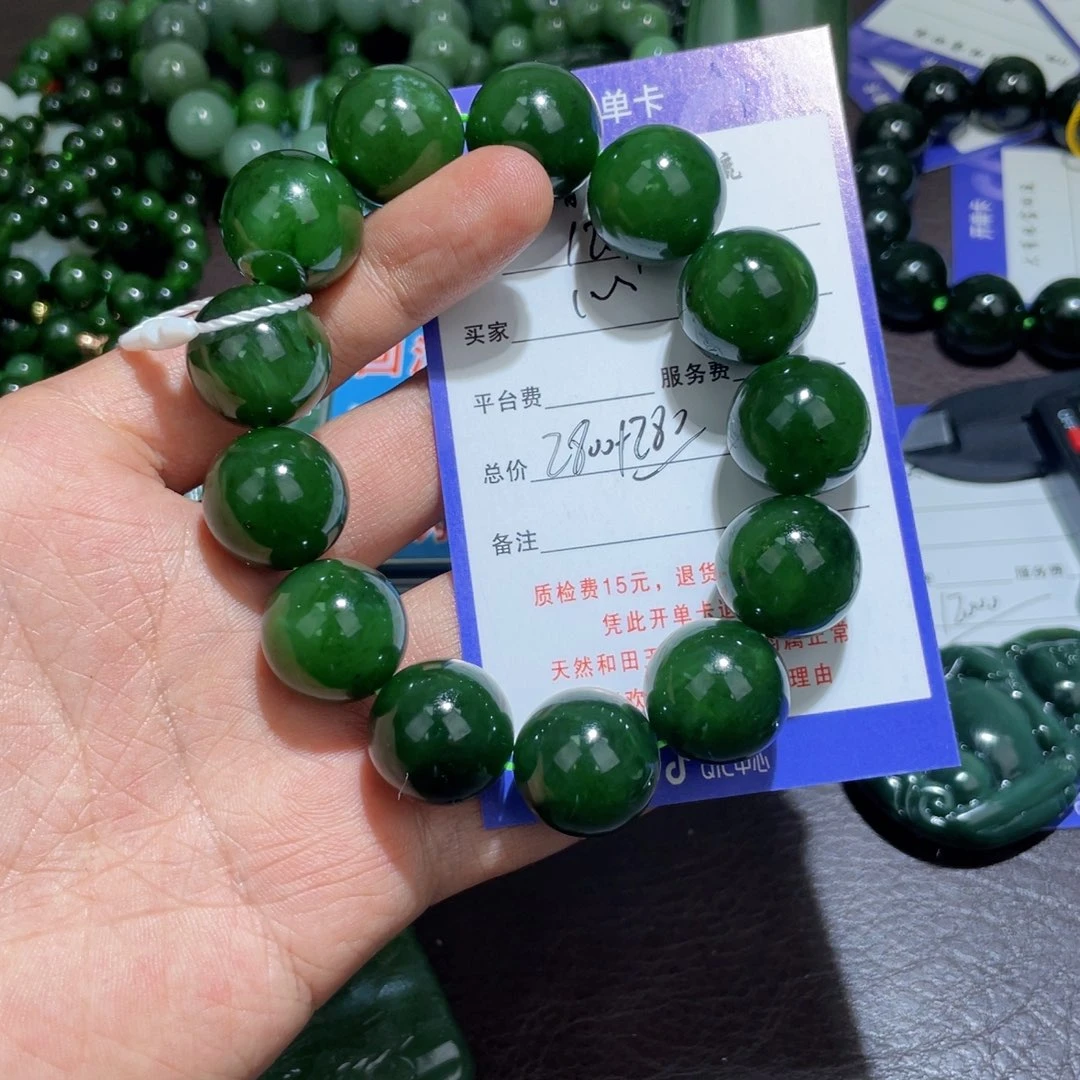 颈饰未镶嵌和田玉心****好