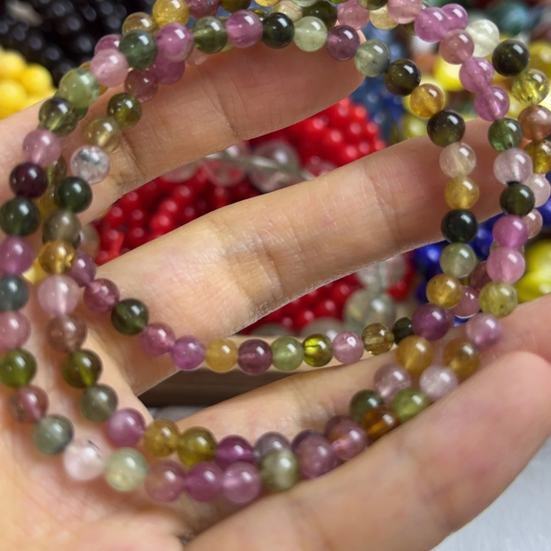 碧玺手链未镶嵌矿坑