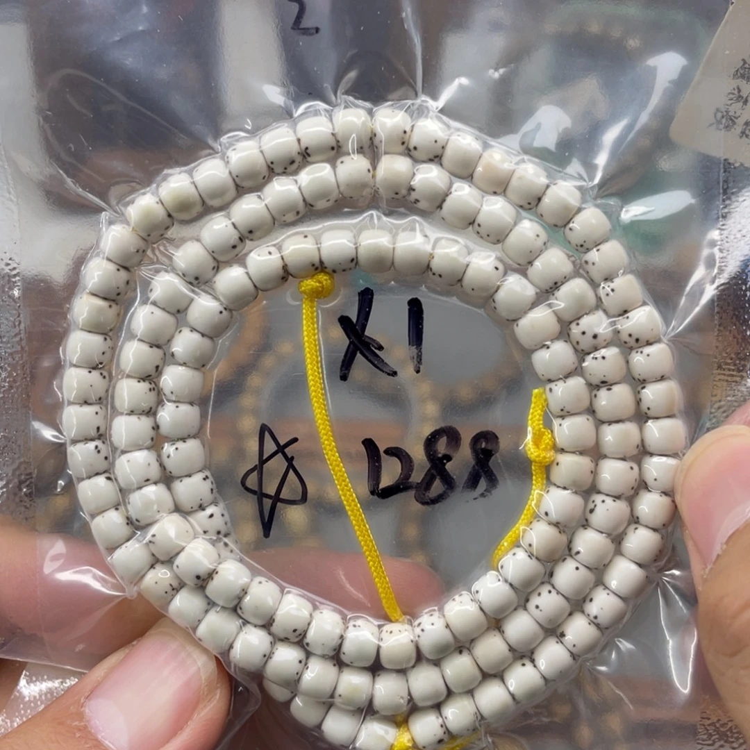 手串星月菩提6*5半壁留白顺白河豚