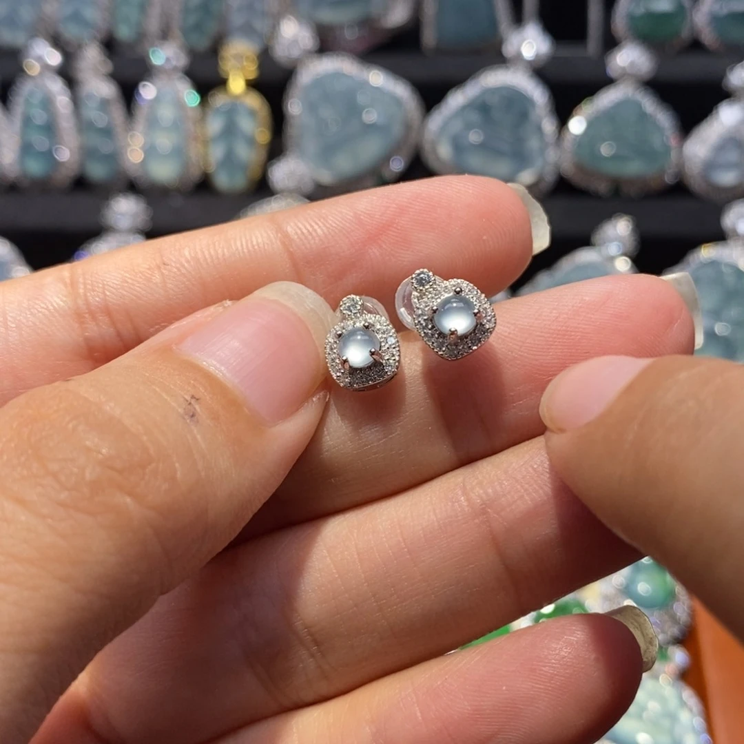 翡翠银S925镶嵌颈饰翡翠