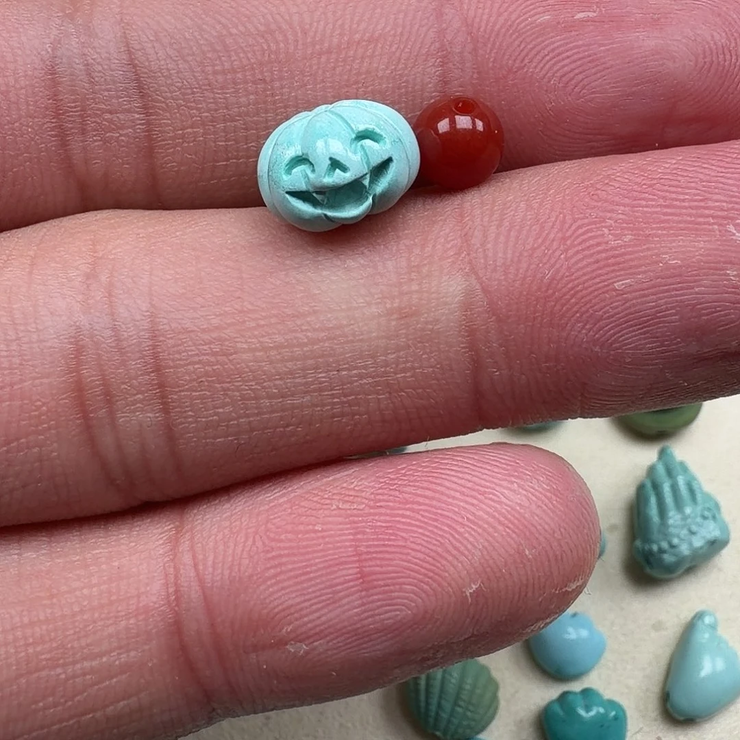 南红玛瑙未镶嵌珠宝奇石