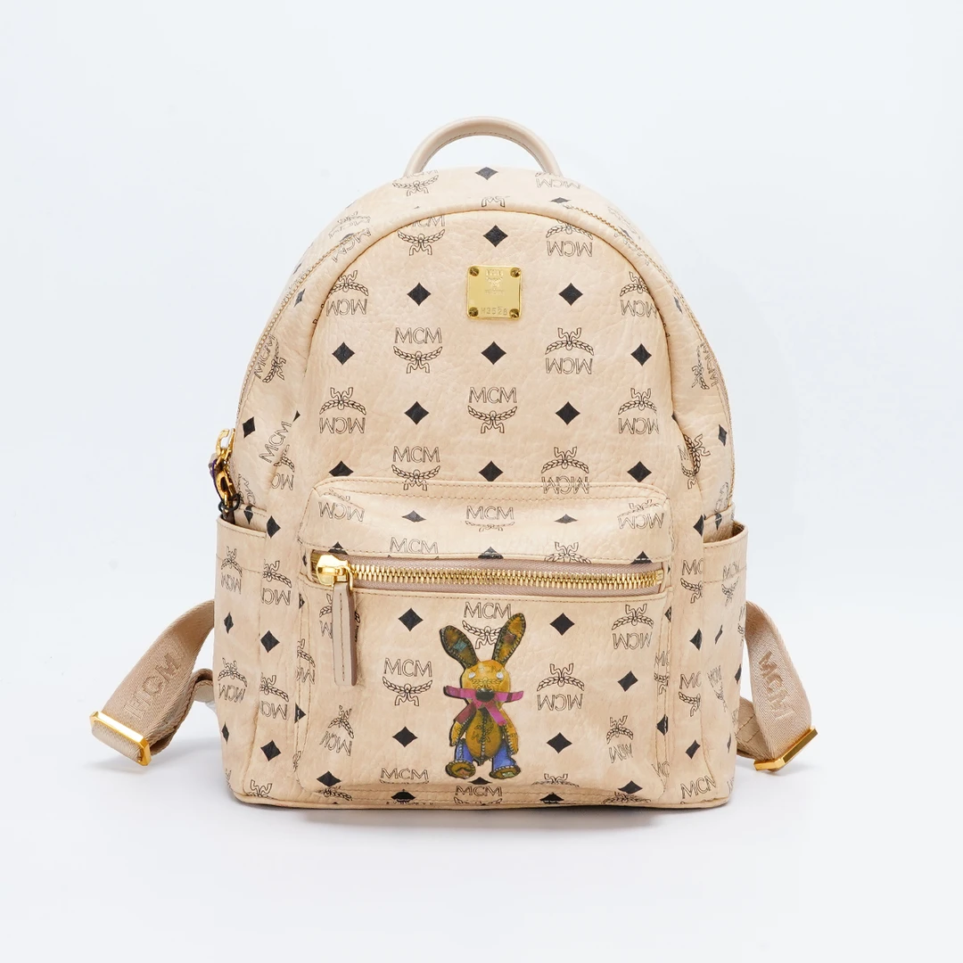 95新 MCM 【MCM专属】双肩包小中号兔子涂鸦款/BG23007076