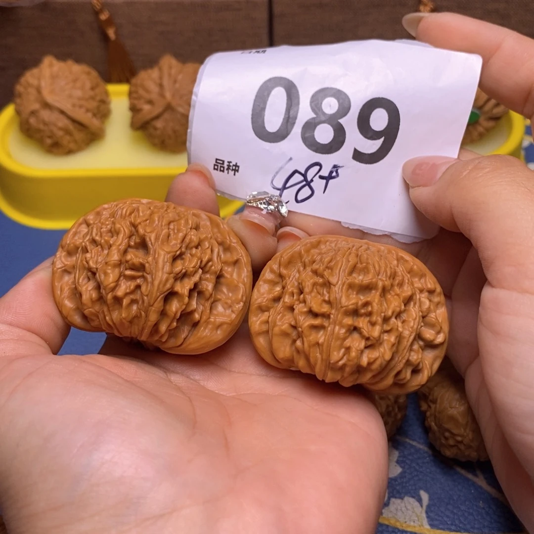 文玩核桃把件089四座楼48