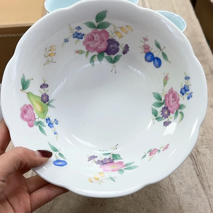 瓷片划噗哈哈哈哈哈哈哈哈哈我