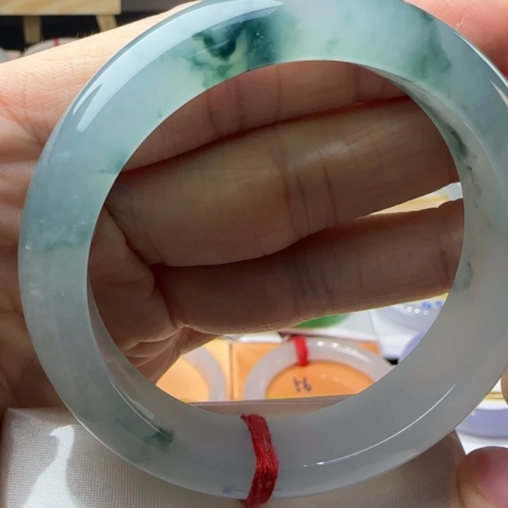 未镶嵌手镯翡翠翡翠手镯