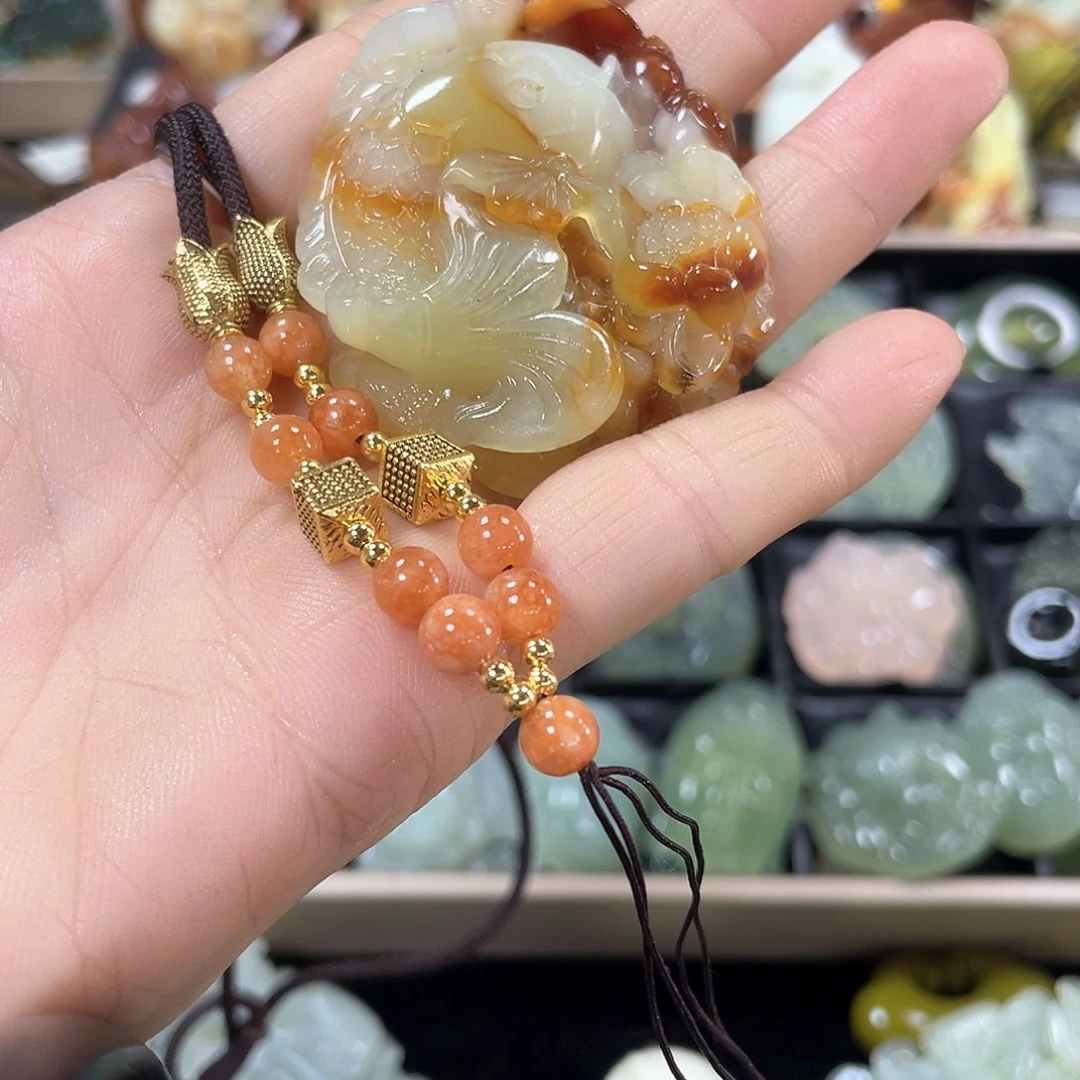 蛇纹石玉颈饰未镶嵌锦*鲤