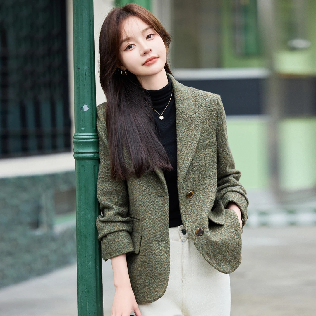 绿色羊毛西装外套女2025新款春秋高级感小个子加厚毛呢小西服秋冬