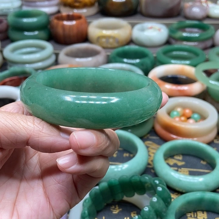 石英质玉手镯未镶嵌双****嘉