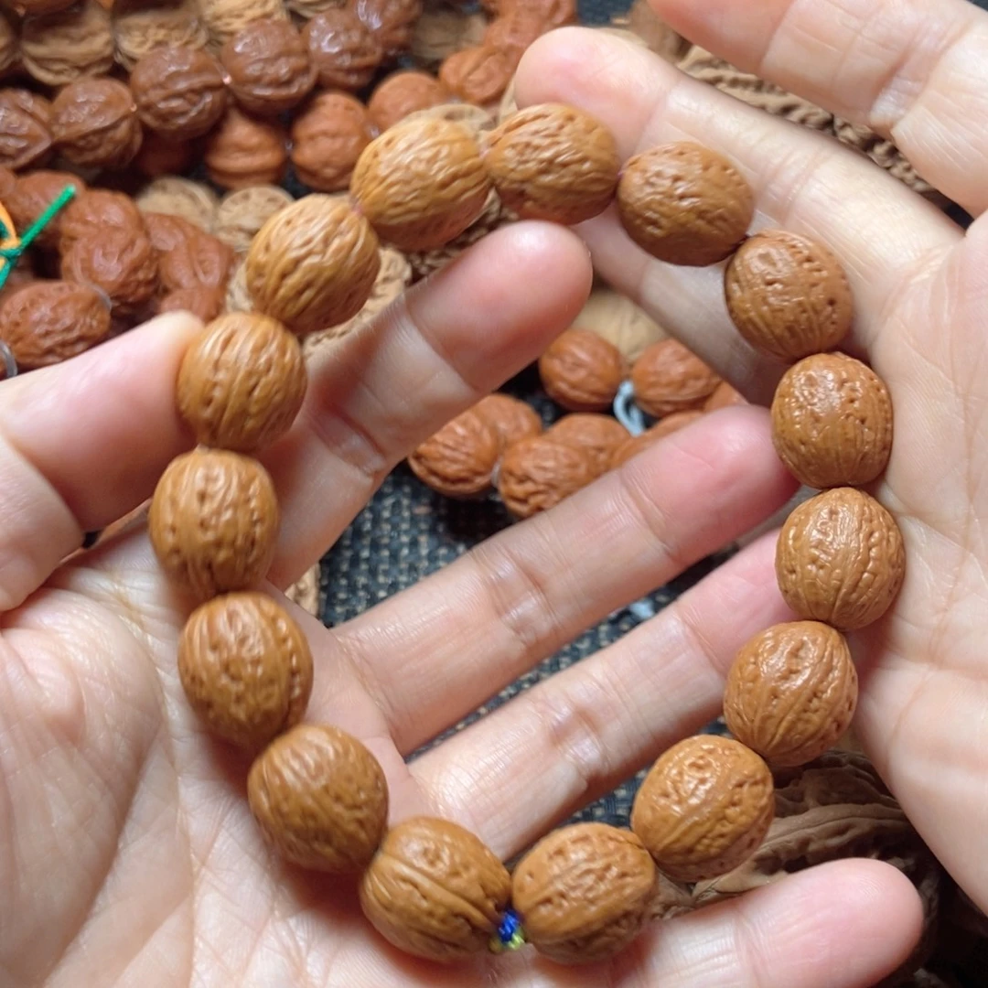 迷***丶文玩核桃吊坠小光头手串