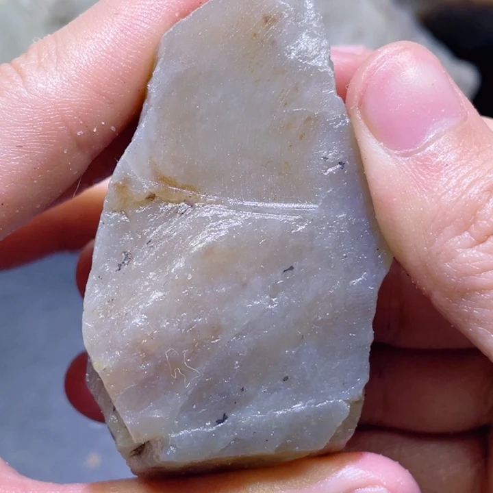 和田玉未镶嵌珠宝半成品